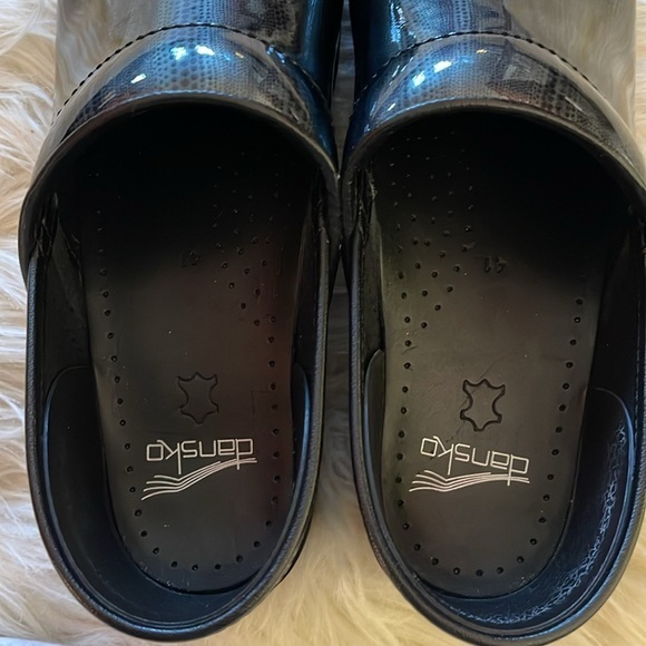 Dansko Professional Patent Leather Clogs Nursing Shoes Mules Clogs Dark Grey - Picture 5 of 8